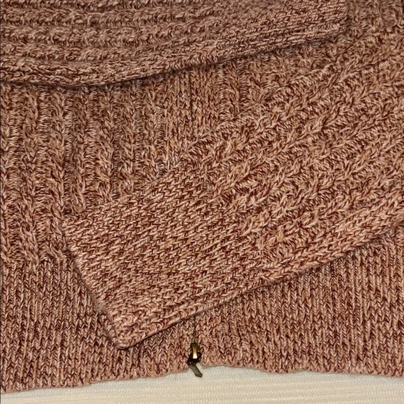 Wool Blend Cable Knit Sweater-S - Picture 14 of 14